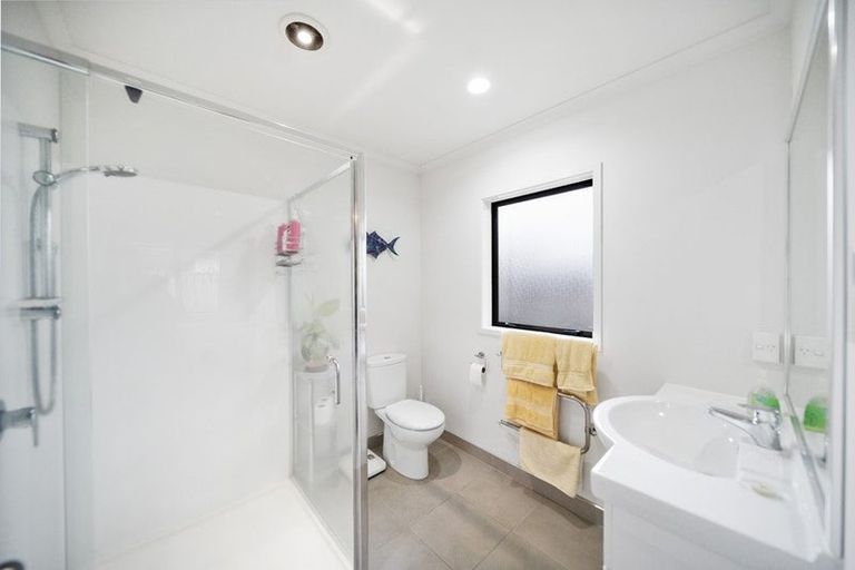 Photo of property in 27 Willowgrange Place, Pukekohe, 2120
