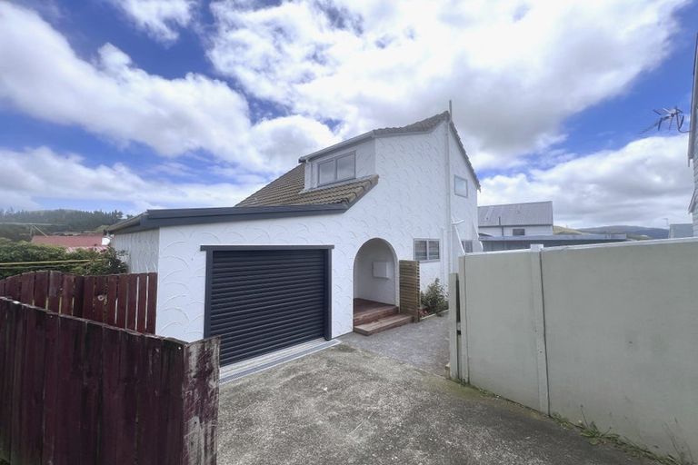 Photo of property in 22b Abilene Crescent, Churton Park, Wellington, 6037