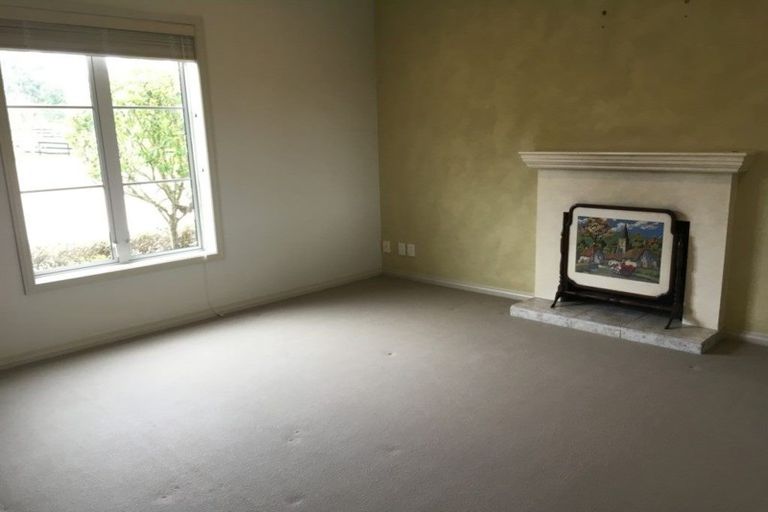 Photo of property in 38 Ashwood Avenue, Dairy Flat, Albany, 0792