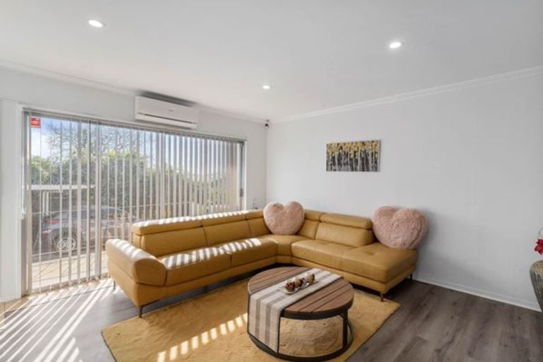 Photo of property in 3/87 Station Road, Papatoetoe, Auckland, 2025