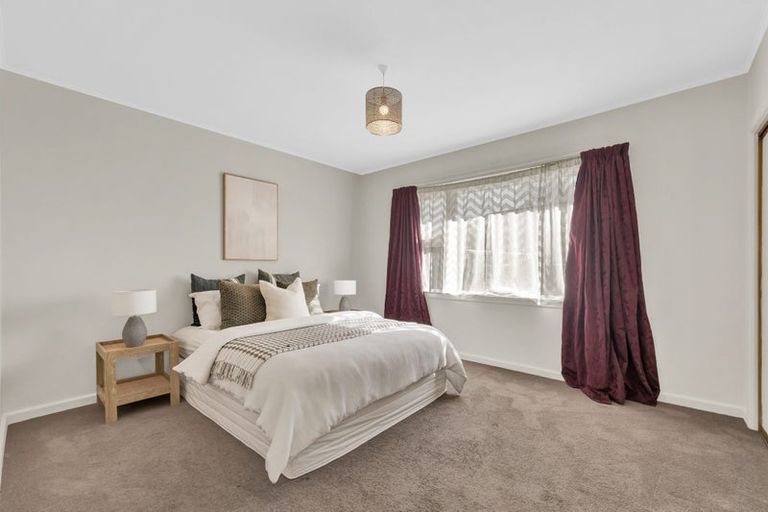Photo of property in 31 Fifield Terrace, Waltham, Christchurch, 8023