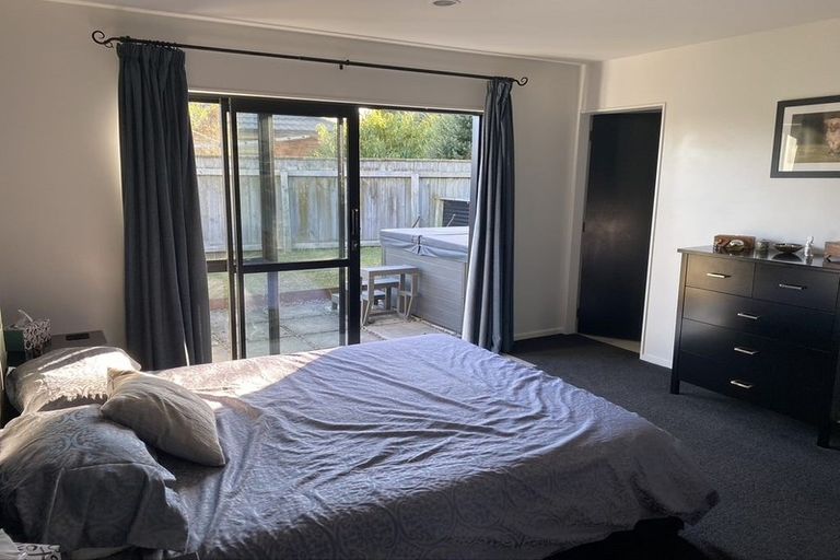 Photo of property in 83 Waterstone Avenue, Paraparaumu, 5032