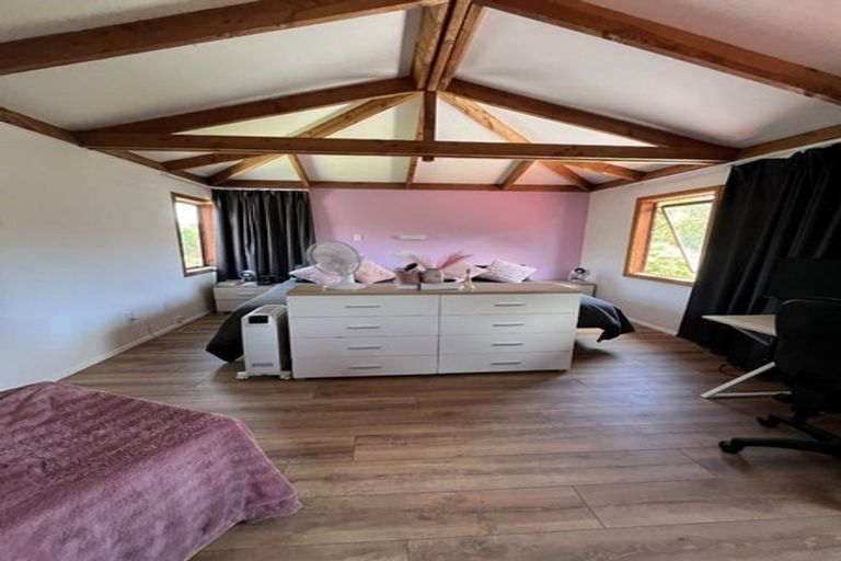 Photo of property in 5 Smith Street, Paekakariki, 5034