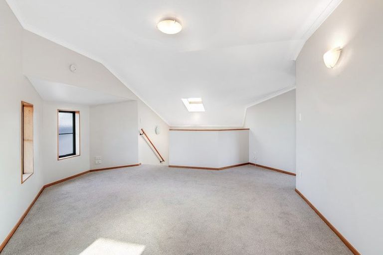 Photo of property in 71a Bay Street, Red Beach, 0932