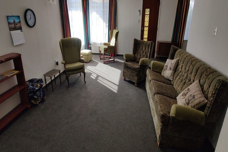 Photo of property in 2/701 Roberts Street, Hastings, 4122