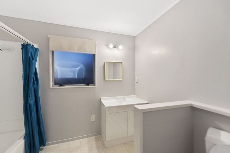 Photo of property in 140a Masters Avenue, Silverdale, Hamilton, 3216