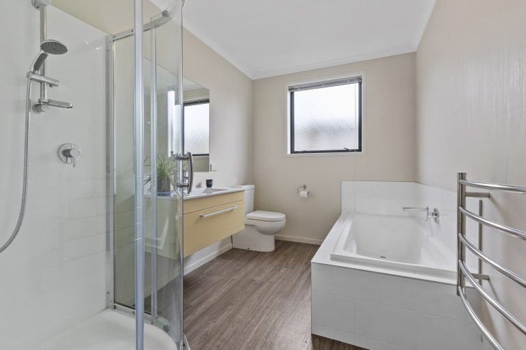 Photo of property in 20 Bosworth Street, Egmont Village, 4372