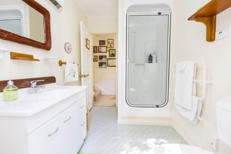 Photo of property in 23 Crest Road, Akatarawa, Upper Hutt, 5372