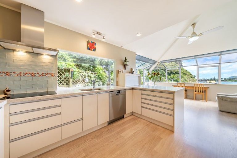 Photo of property in 88a Paremata Road, Paremata, Porirua, 5024