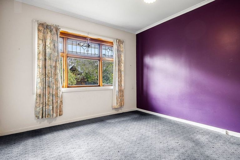 Photo of property in 30 Flavell Street, Heathcote Valley, Christchurch, 8022