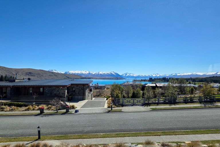Photo of property in 1 Manning Place, Lake Tekapo, 7999