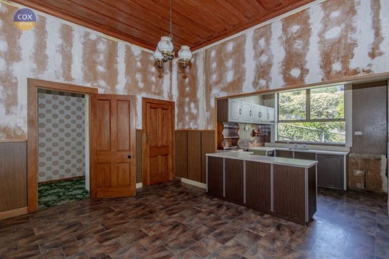 Photo of property in 15 Lawrence Road, Hospital Hill, Napier, 4110