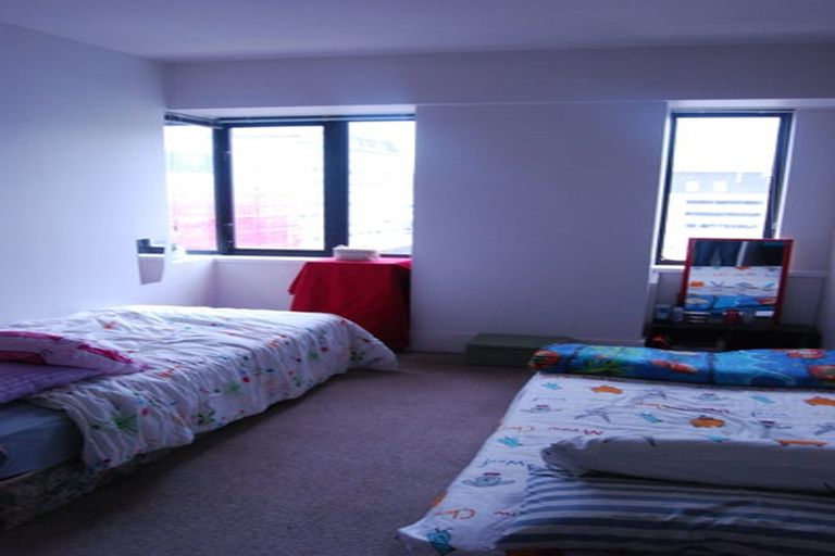 Photo of property in St Peters Apartments, 8c/192 Willis Street, Te Aro, Wellington, 6011