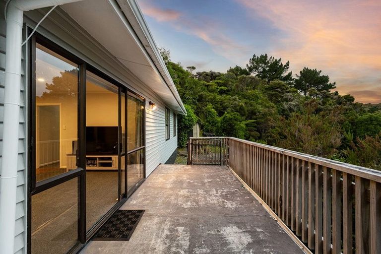 Photo of property in 32 John Street, Stokes Valley, Lower Hutt, 5019