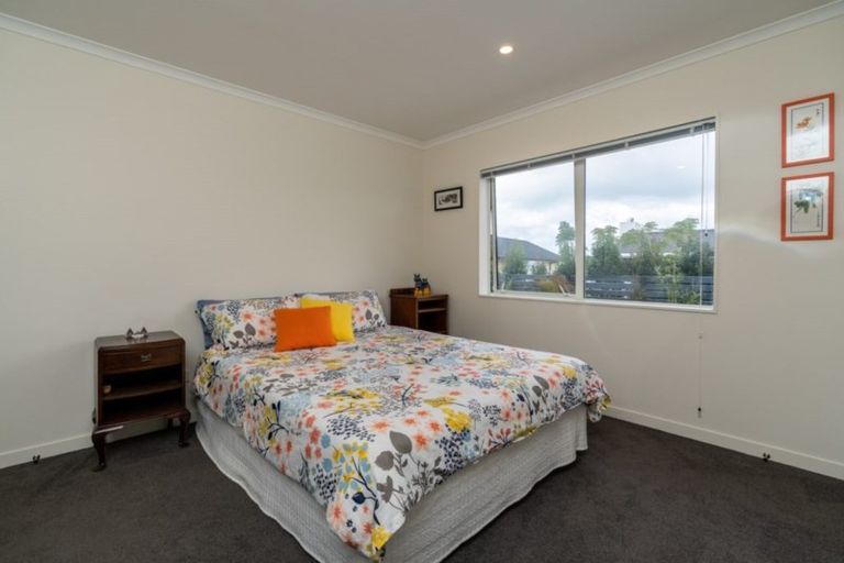 Photo of property in 10 Stace Hopper Drive, One Tree Point, 0118