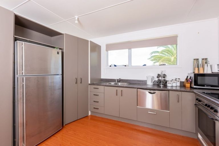 Photo of property in 4 Koutu Beach Road, Opononi, Kaikohe, 0473