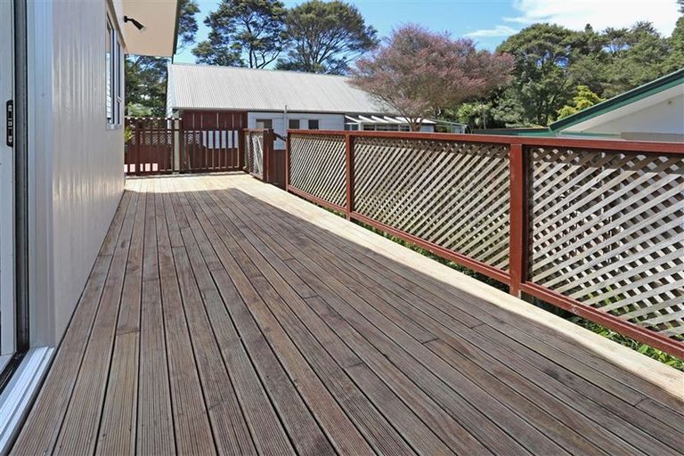 Photo of property in 26 Wirihana Road, Titirangi, Auckland, 0604