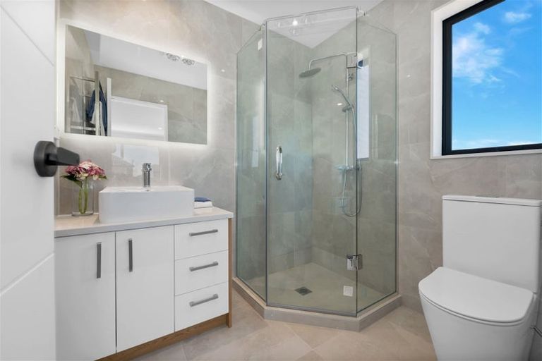 Photo of property in 53 Ksenia Drive, Flat Bush, Auckland, 2019