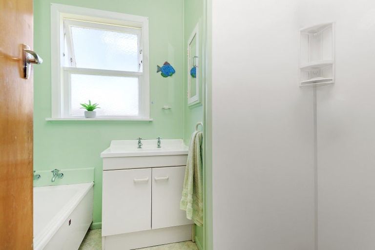 Photo of property in 61a Ararino Street, Trentham, Upper Hutt, 5018