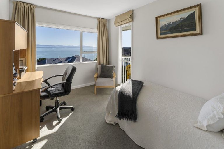 Photo of property in 17 Moncrieff Avenue, Britannia Heights, Nelson, 7010