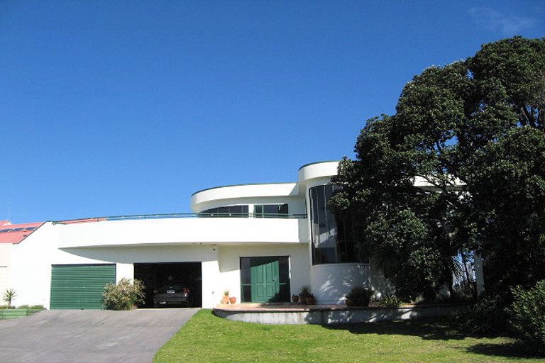 Photo of property in 30 Eruini Street, Ohope, 3121