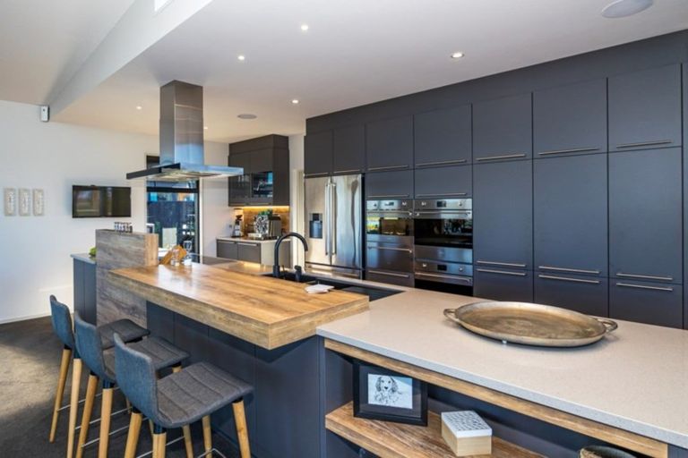 Photo of property in 1 Waterton Point, Huntingdon, Ashburton, 7774