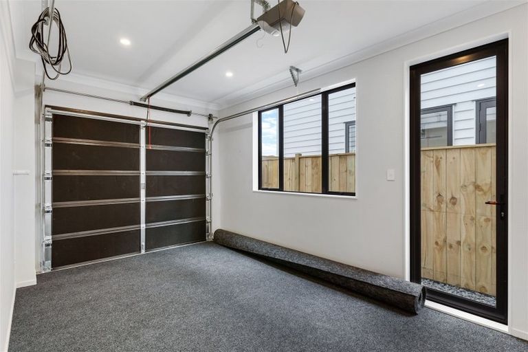 Photo of property in 44 Drumbuoy Drive, Flat Bush, Auckland, 2019