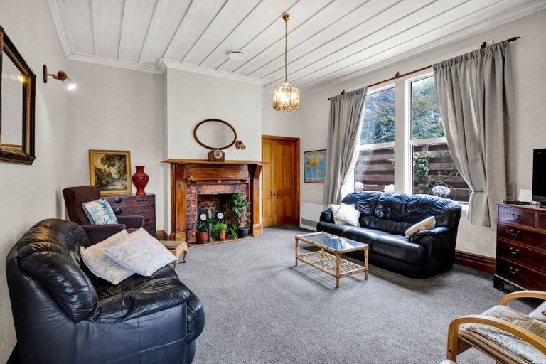 Photo of property in 22 Mills Street, Eltham, 4322