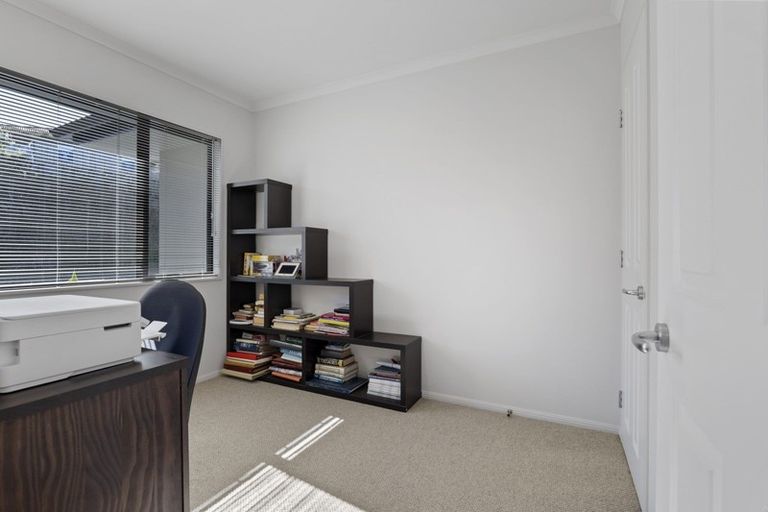 Photo of property in 227 Heta Road, Merrilands, New Plymouth, 4312