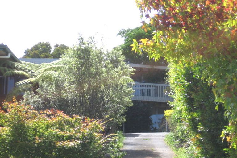 Photo of property in 25 Brigantine Drive, Beach Haven, Auckland, 0626
