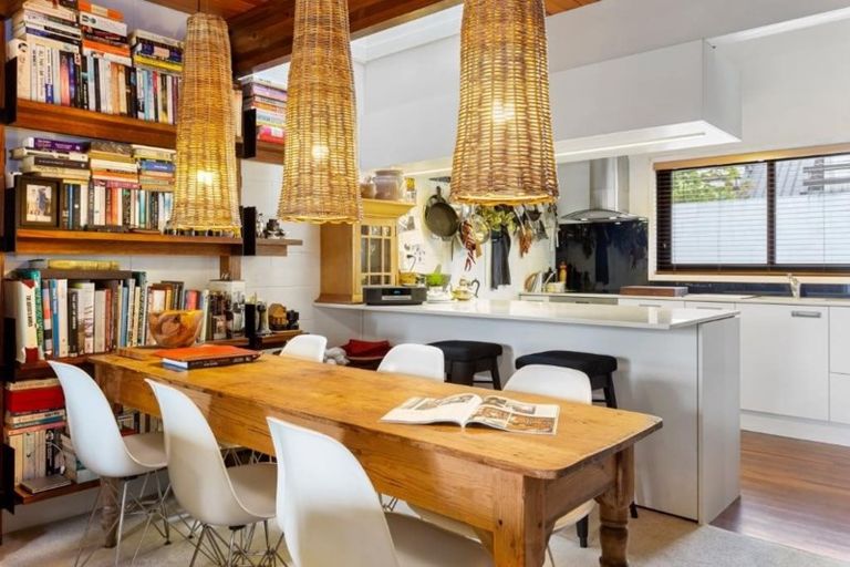 Photo of property in 16 Office Road, Merivale, Christchurch, 8014