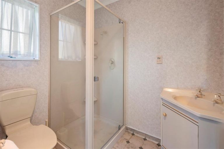 Photo of property in 2b Hoyte Place, Pukehangi, Rotorua, 3015