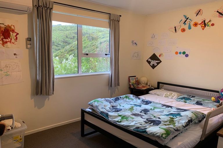 Photo of property in 25 Nassau Avenue, Grenada North, Wellington, 5028