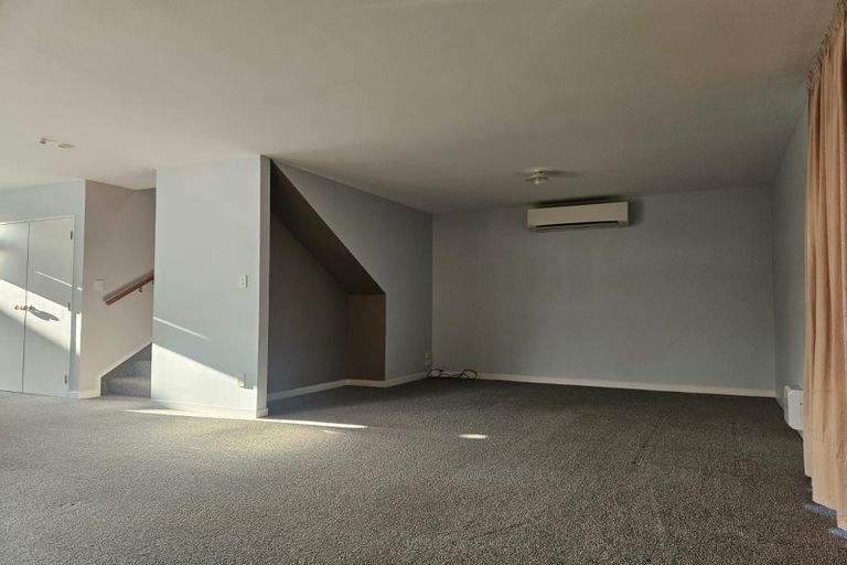 Photo of property in 5 Milburn Lane, Hillcrest, Hamilton, 3216