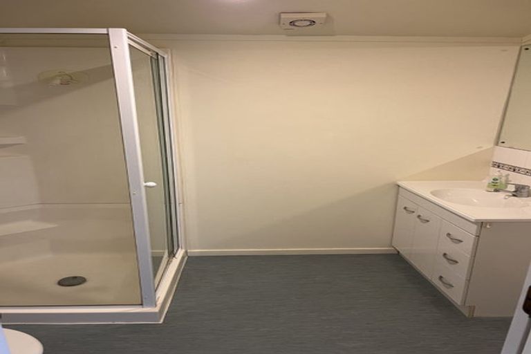 Photo of property in 123 Mokoia Road, Birkenhead, Auckland, 0626