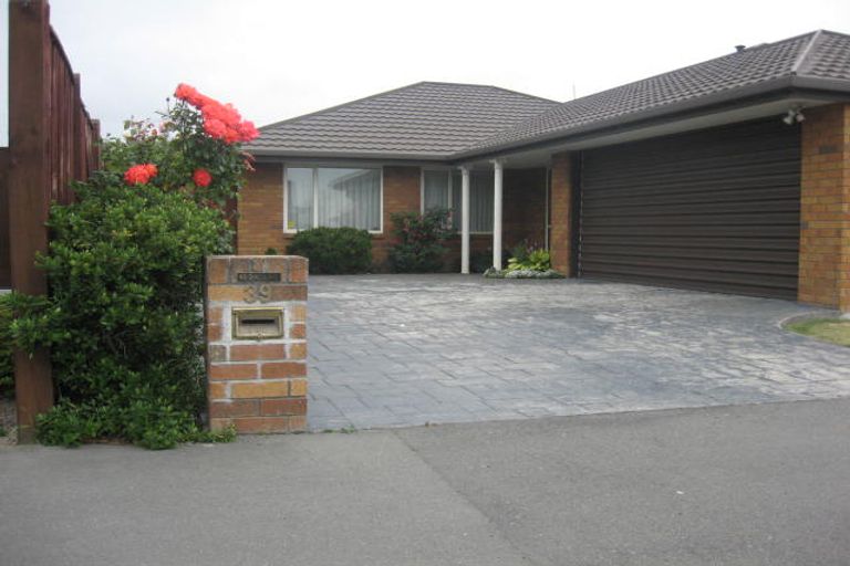 Photo of property in 39 Peer Street, Upper Riccarton, Christchurch, 8041