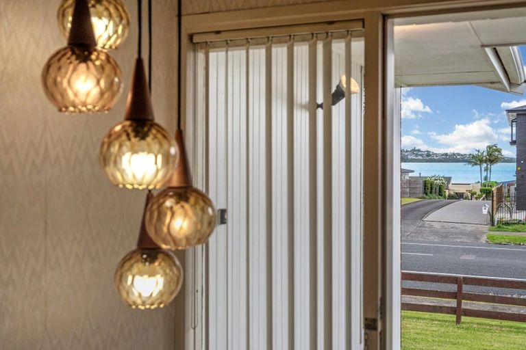 Photo of property in 41 Bramley Drive, Farm Cove, Auckland, 2012