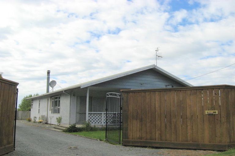 Photo of property in 98 Main North Road, Woodend, 7610