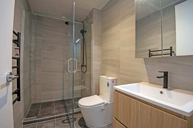 Photo of property in 906/1 Buscomb Avenue, Henderson, Auckland, 0610