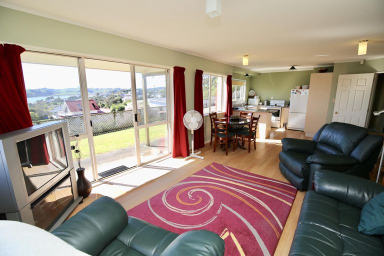 Photo of property in 10b Long Street, Raglan, 3225