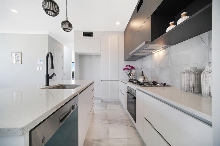 Photo of property in 78 Michael Bosher Way, Flat Bush, Auckland, 2019