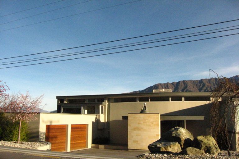 Photo of property in 517 Peninsula Road, Kelvin Heights, Queenstown, 9300
