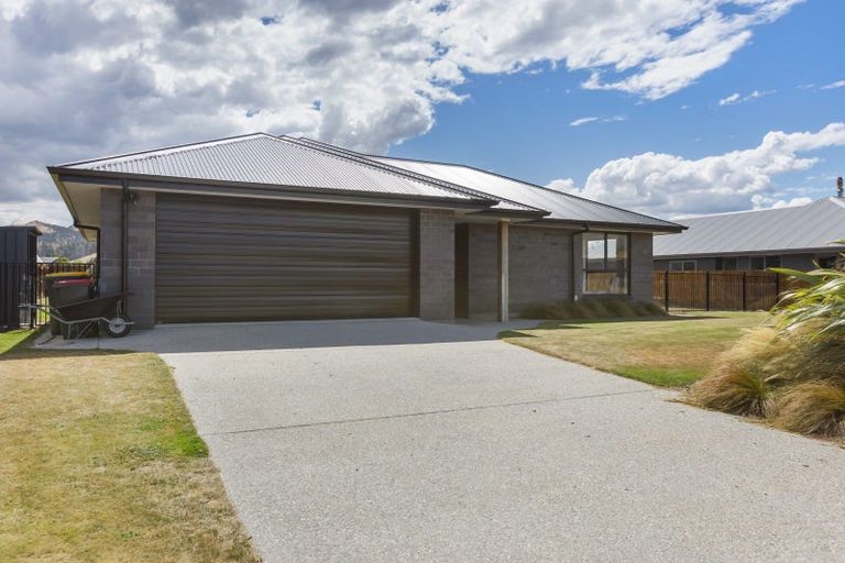 Photo of property in Luggate Park, 16 Cooper Crescent, Luggate, Cromwell, 9383