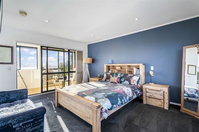 Photo of property in 1183 Whangaparaoa Road, Gulf Harbour, Whangaparaoa, 0930