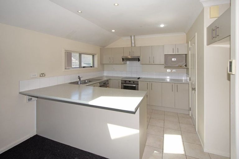 Photo of property in 14 Titirangi Crescent, Parklands, Christchurch, 8083