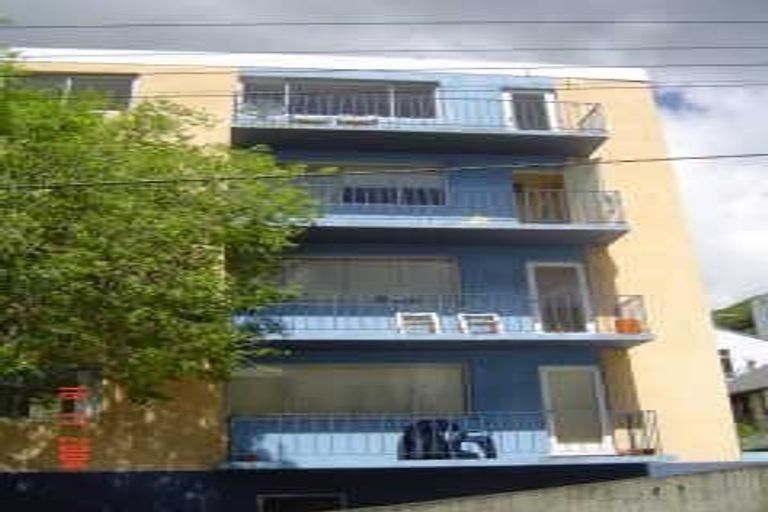 Photo of property in Windsor Court, 4/340 Tinakori Road, Thorndon, Wellington, 6011