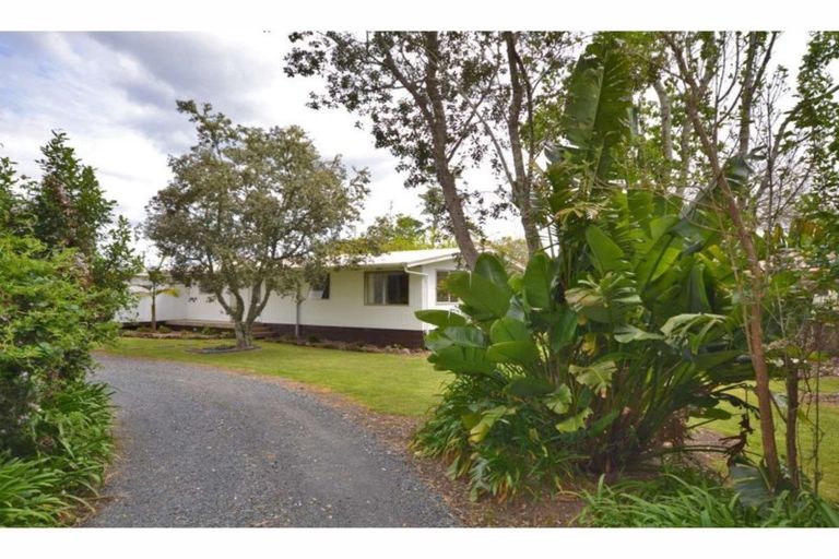 Photo of property in 260 Waimate North Road, Kerikeri, 0293