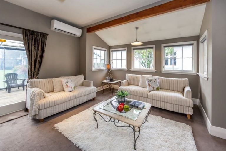 Photo of property in 104 Studholme Street, Somerfield, Christchurch, 8024