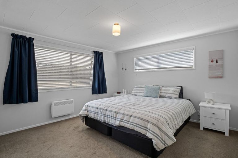 Photo of property in 38 John Downs Drive, Browns Bay, Auckland, 0630