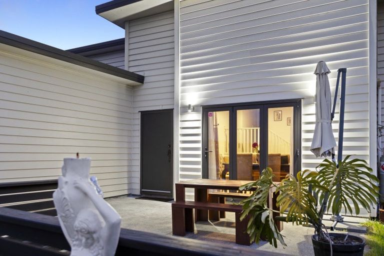 Photo of property in 11 Arthur Carwen Place, Pukekohe, 2120